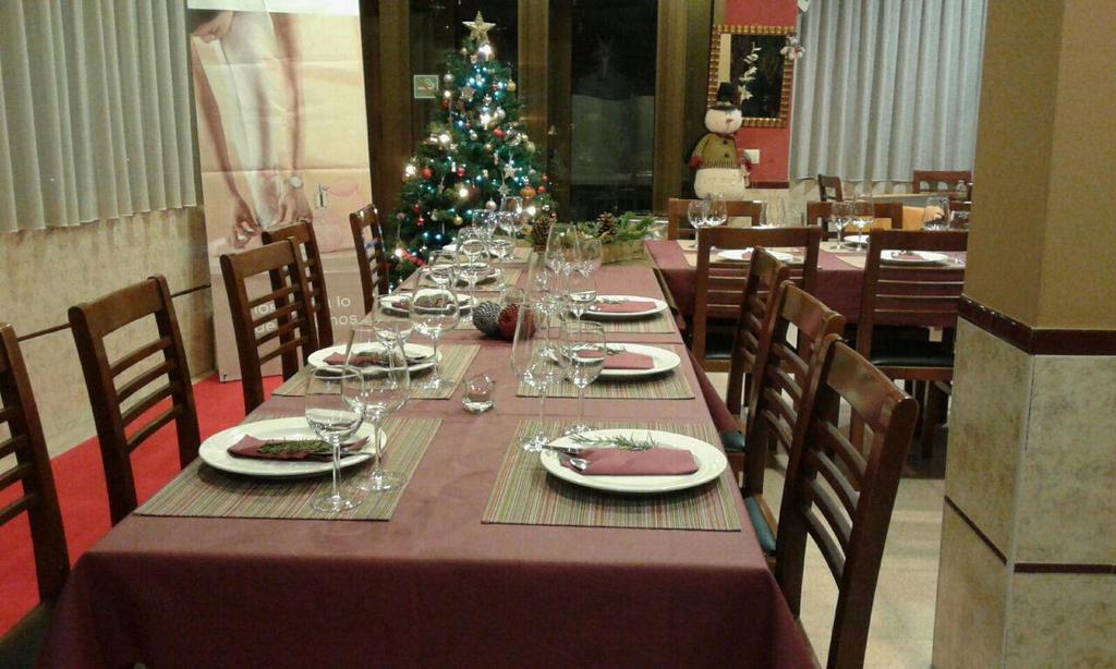 Hostal Torremirona Сальт Экстерьер фото